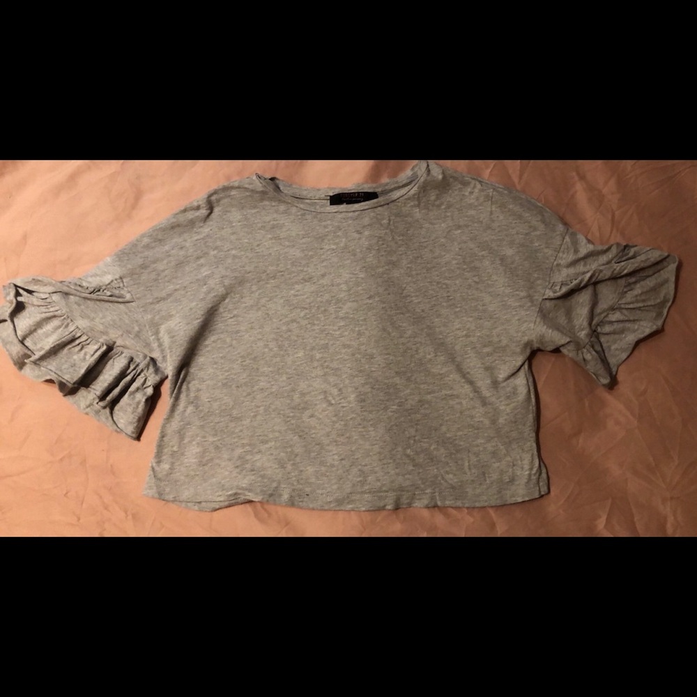 Forever 21 semi cropped top